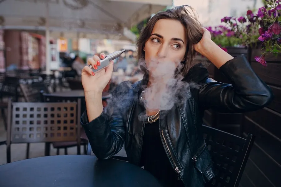 Exploring the Relationship Between Vaping and Health Risks