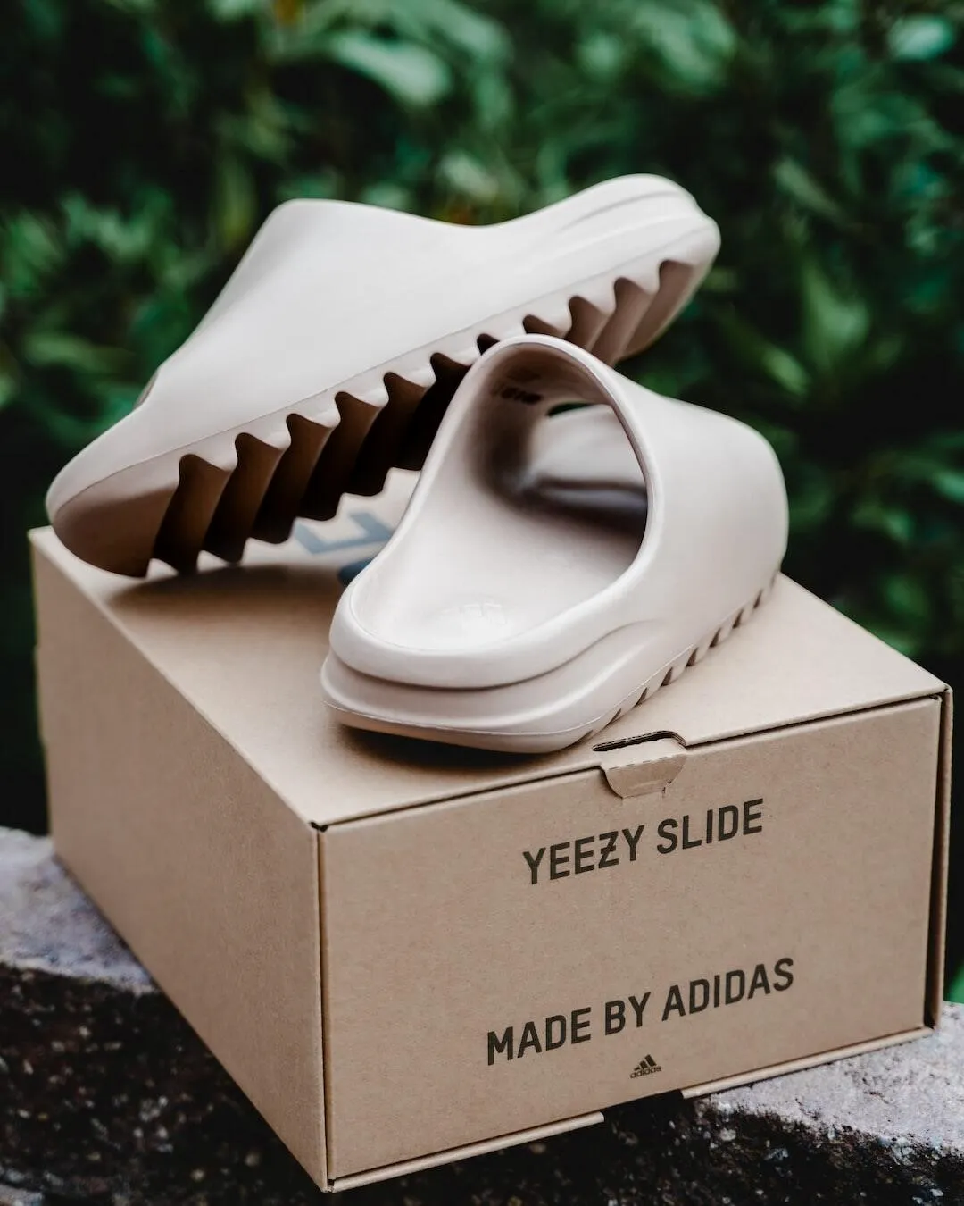 yeezy slide colors